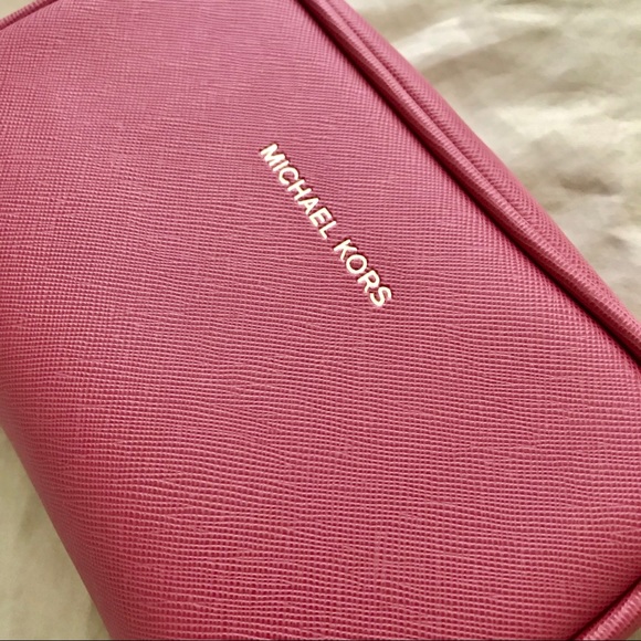 Michael Kors small bag - Picture 4 of 5